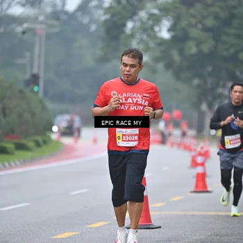 Runner Photo 7034096