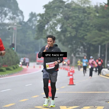 Runner Photo 7034097