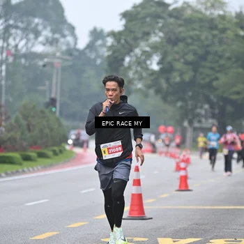 Runner Photo 7034109