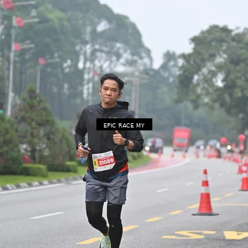 Runner Photo 7034112