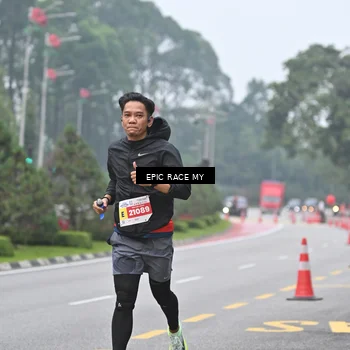 Runner Photo 7034113