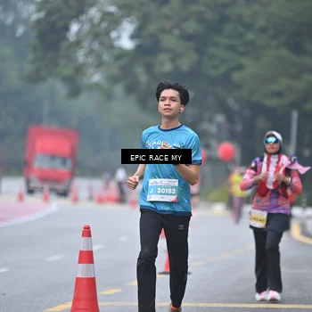 Runner Photo 7034123