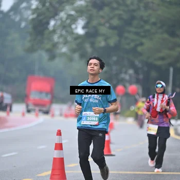Runner Photo 7034125