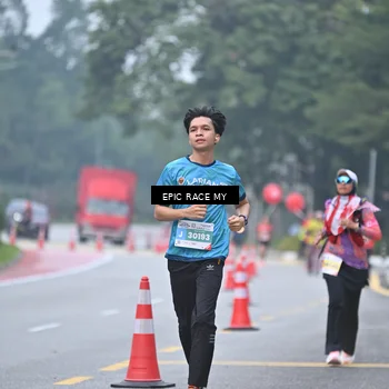 Runner Photo 7034129