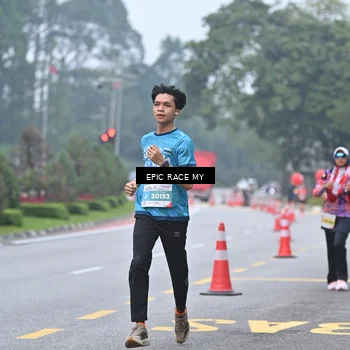 Runner Photo 7034133