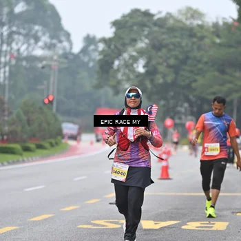Runner Photo 7034152
