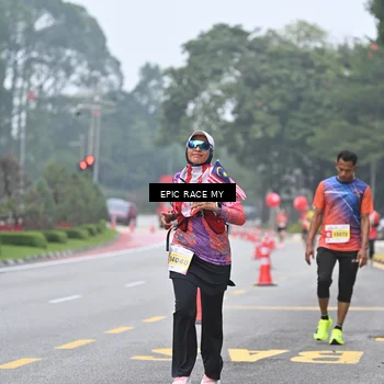 Runner Photo 7034156