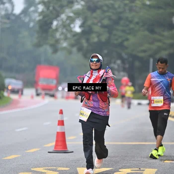 Runner Photo 7034157