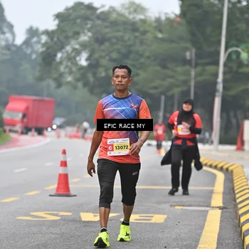 Runner Photo 7034173