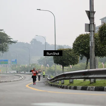Runner Photo 7034180