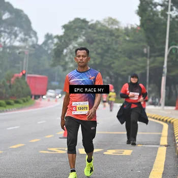 Runner Photo 7034181