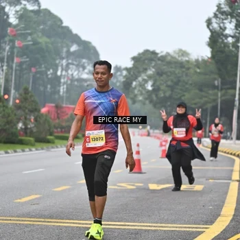 Runner Photo 7034187