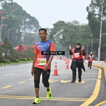 Runner Photo 7034189