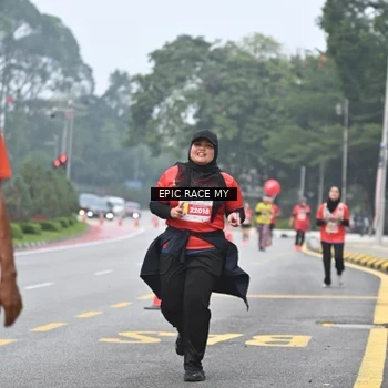 Runner Photo 7034190