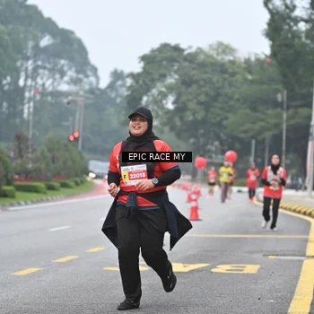 Runner Photo 7034196
