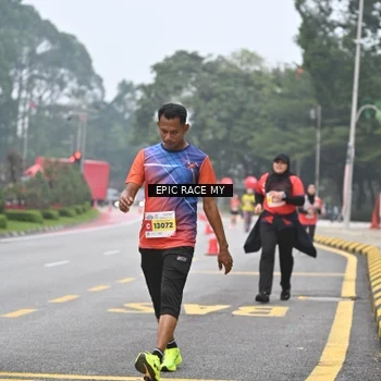 Runner Photo 7034198