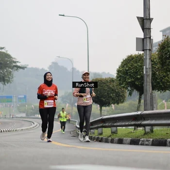 Runner Photo 7034231