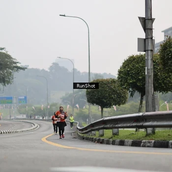 Runner Photo 7034234