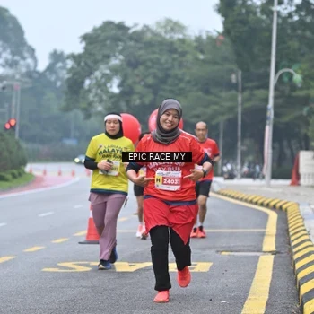 Runner Photo 7034240