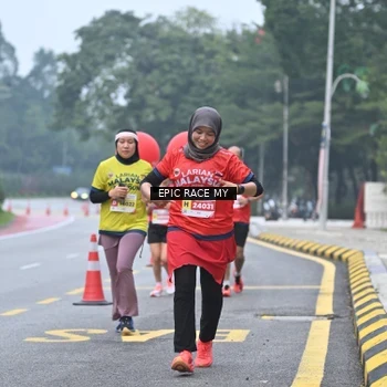 Runner Photo 7034245