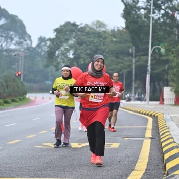 Runner Photo 7034250