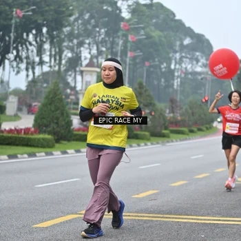 Runner Photo 7034258