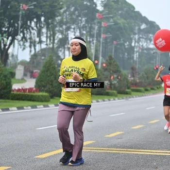 Runner Photo 7034260
