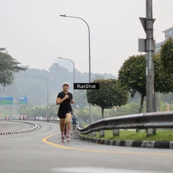 Runner Photo 7034283