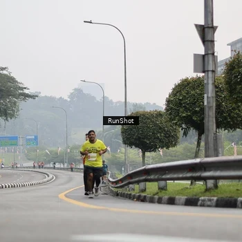 Runner Photo 7034295
