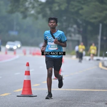 Runner Photo 7034307