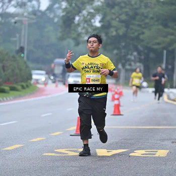 Runner Photo 7034332