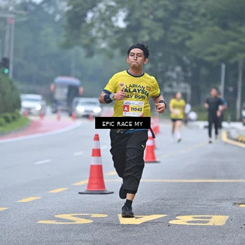 Runner Photo 7034334