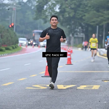 Runner Photo 7034343