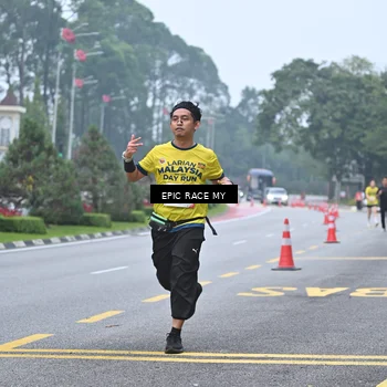 Runner Photo 7034347