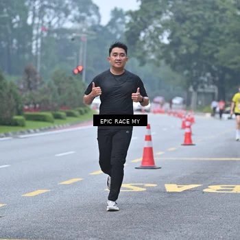 Runner Photo 7034350