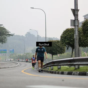 Runner Photo 7034359