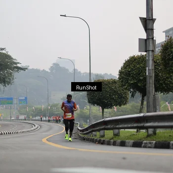 Runner Photo 7034372