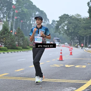 Runner Photo 7034375
