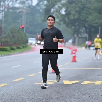 Runner Photo 7034377