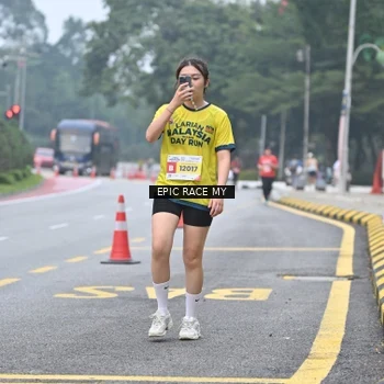 Runner Photo 7034383