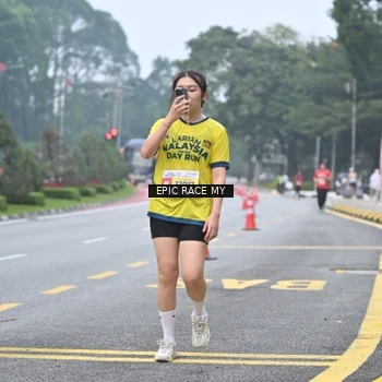 Runner Photo 7034389
