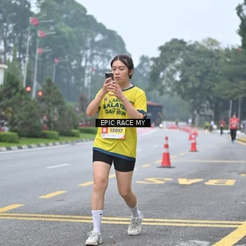 Runner Photo 7034396