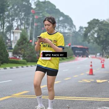 Runner Photo 7034404