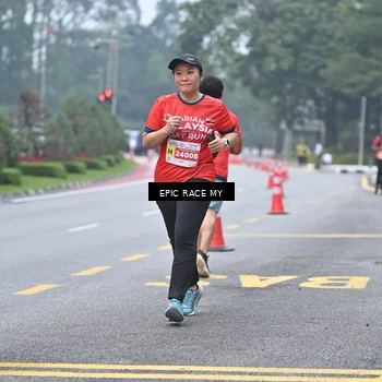 Runner Photo 7034410