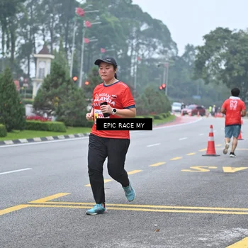 Runner Photo 7034414