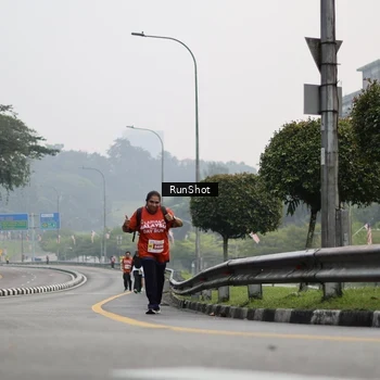 Runner Photo 7034427