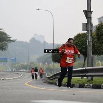 Runner Photo 7034428