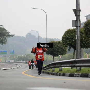 Runner Photo 7034442