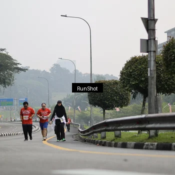 Runner Photo 7034465