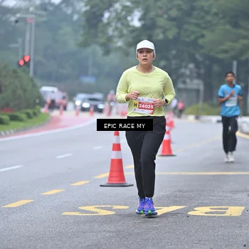 Runner Photo 7034474